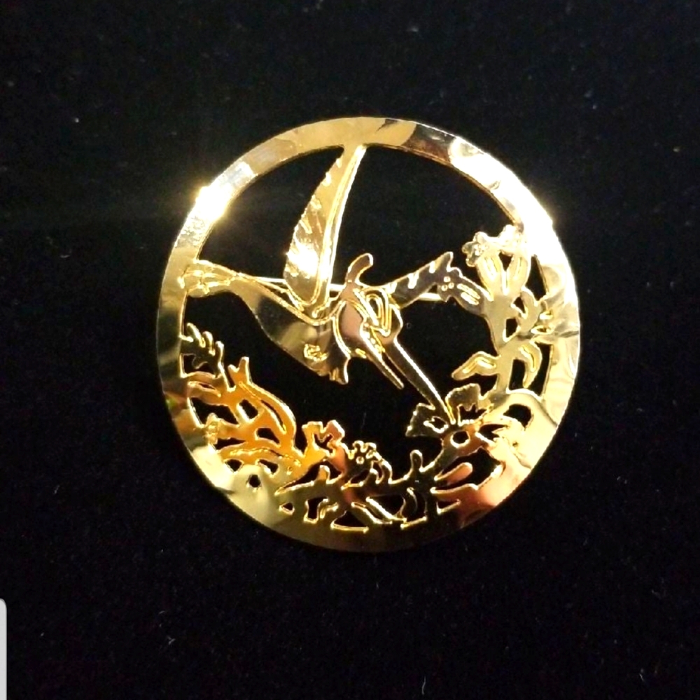 Pocahontas' Flit Hummingbird in Honeysuckle Gold Tone Brooch by Napier (1995)